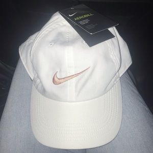 Nwt Rose Gold White Nike Cap 